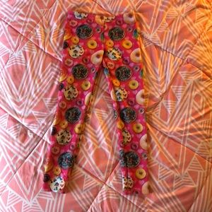 Youth Large Pink Doughnut Leggings